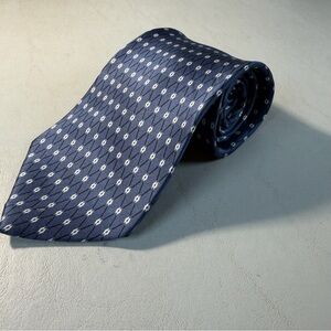 RBM 100% Silk Blue Diamond Geometric Tie Italy/USA